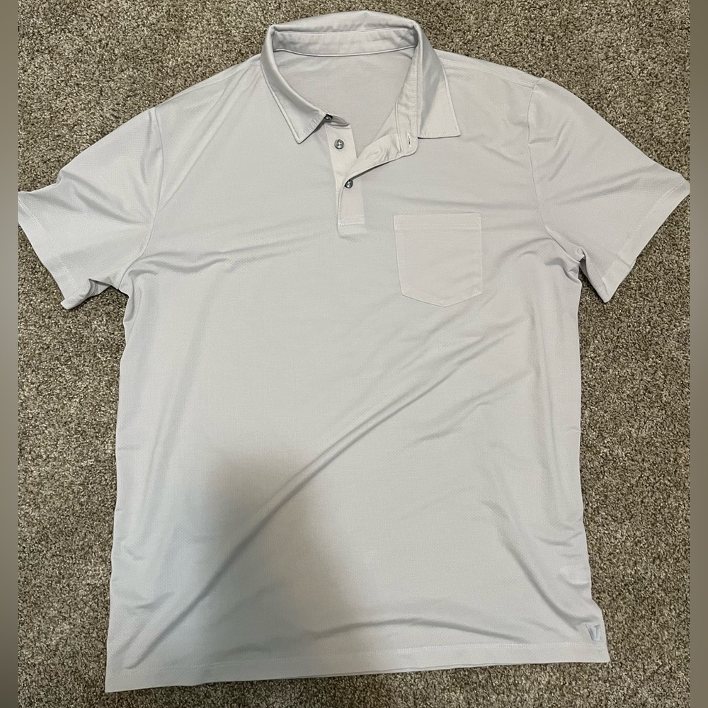 Men’s Vuori Zephyr Polo Shirt.